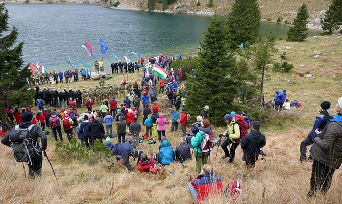 Bemutatkozik a ljubljanai József Attila Kulturális Egyesület
